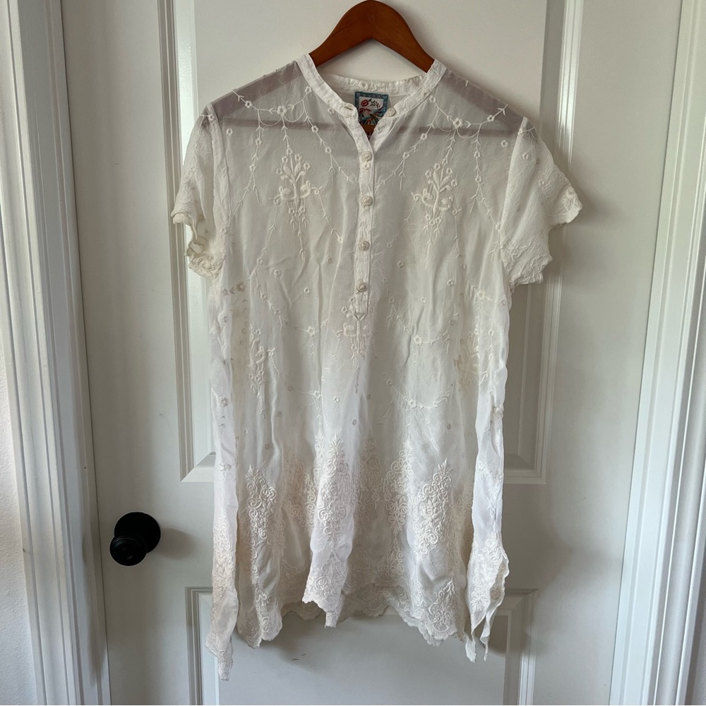 Johnny Was White/Ivory Embroidered Tunic Blouse